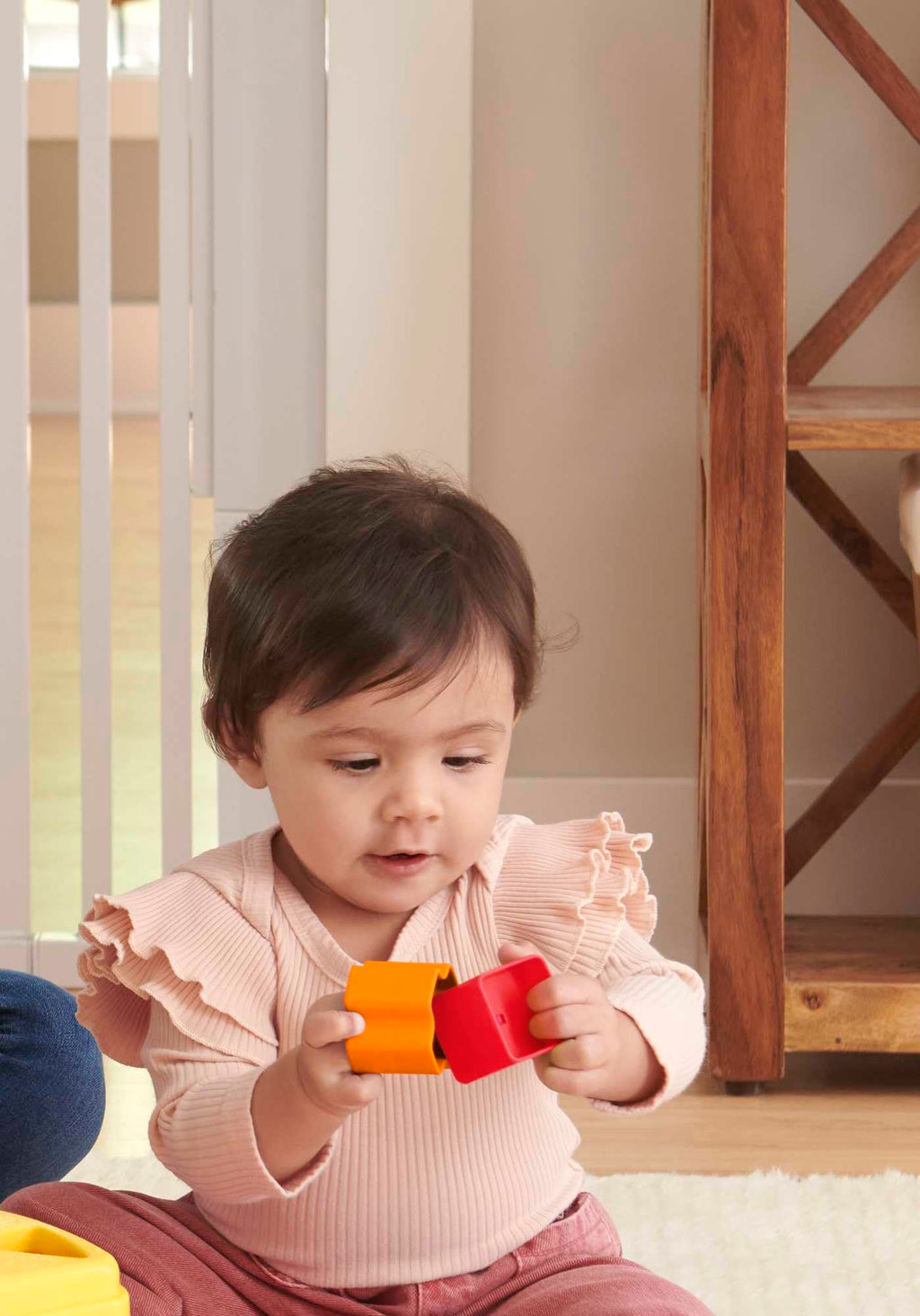 Fisher-Price Baby's First Building Blocks, babyleksak från 6 månader, 9 månader, plug-in-spel från 1 år, motorikleksak från 6 månader, sorteringsspel för baby med sorteringslåda, FFC84