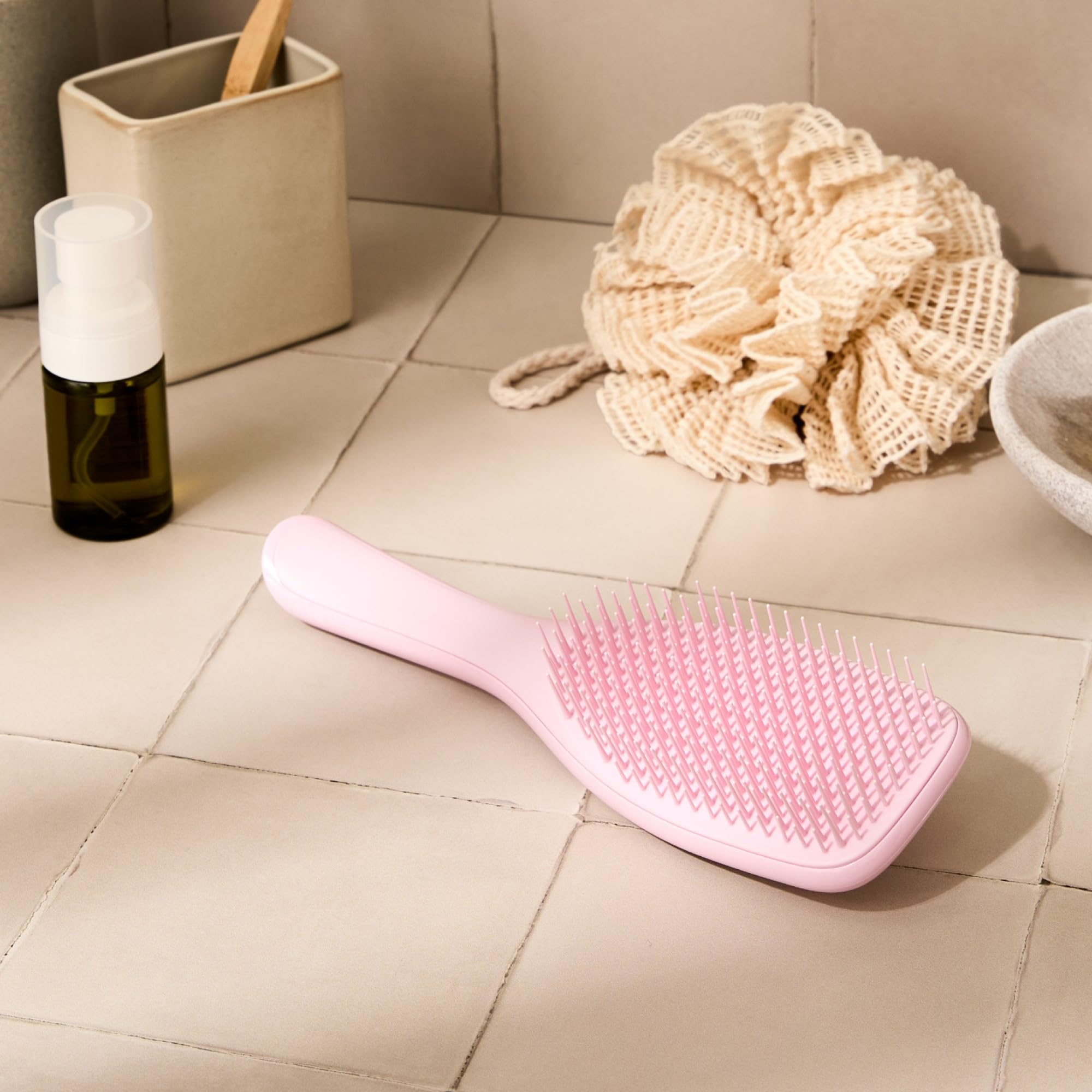 Tangle Teezer Ultimate Detangler hårborste – För vått och torrt hår – Detangling Brush för alla typer av hår – Borsttänder i två nivåer reducerar hårbrott och eliminerar knutar – Dämpad rosa