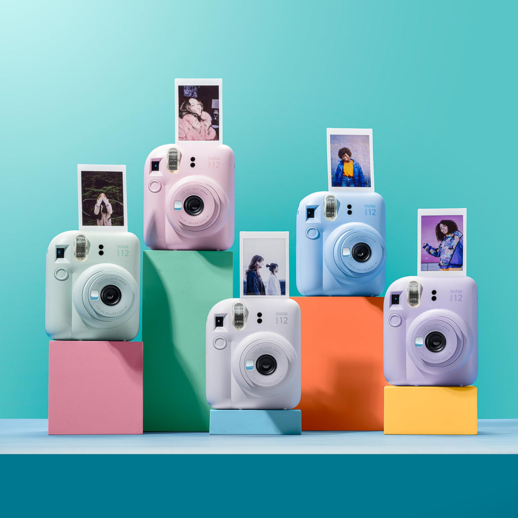 instax mini 12 kamera, autoexponering med inbyggd selfie-lins, Blossom Pink