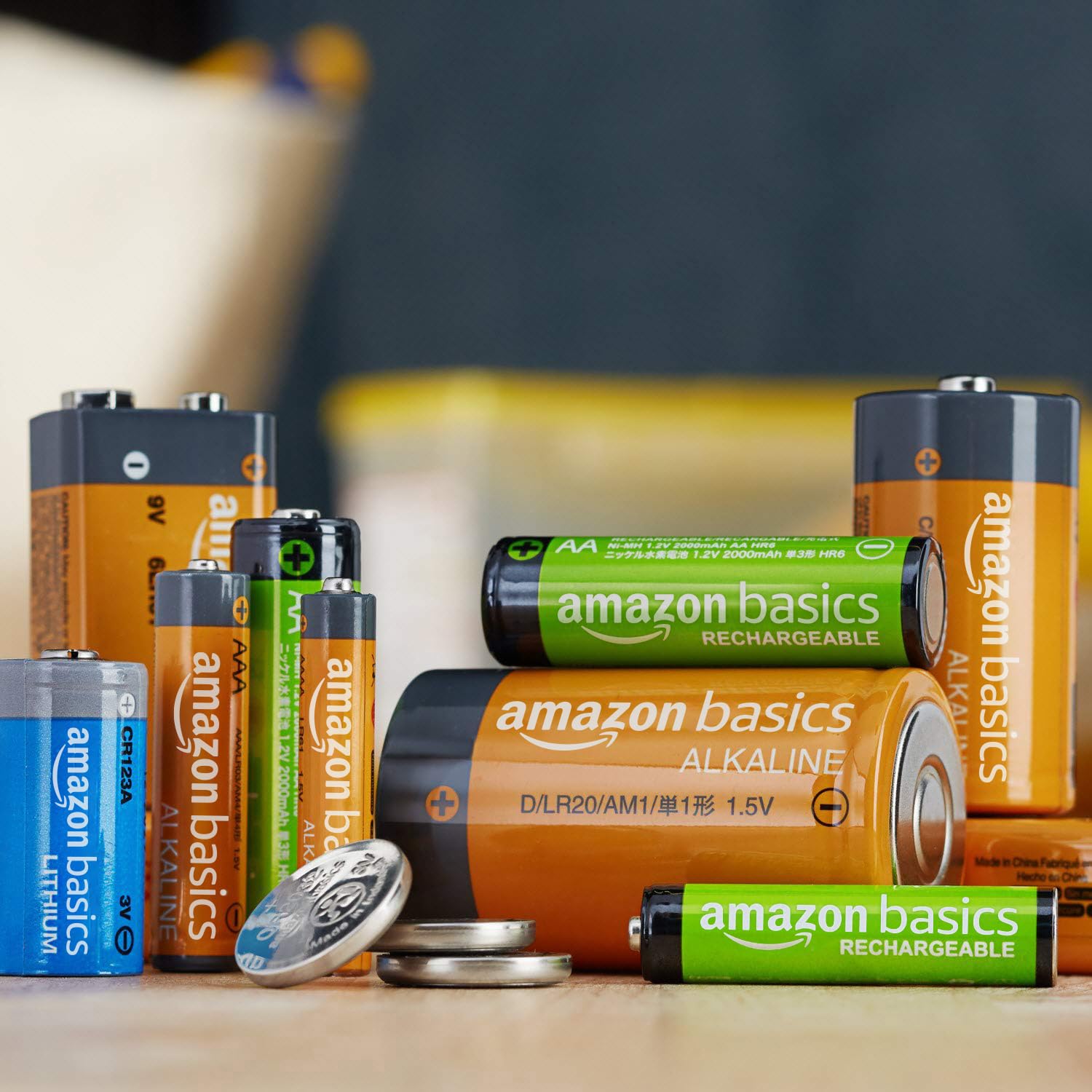 Amazon basics AA-batterier med hög kapacitet, uppladdningsbara, 2 400 mAh, NiMh, förladdade, 16 stycken