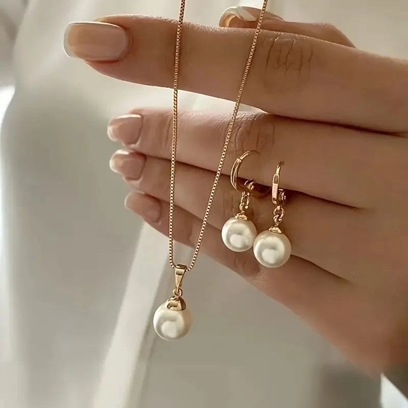 Trendy Crystal Heart Shaped Jewelry Set For Women Dangle Earrings Pendant Necklace Simple Dainty Daily Wear Party Accessories