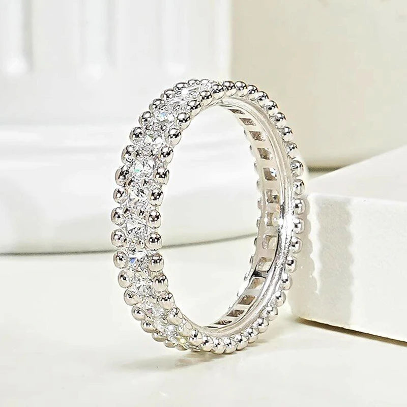 Huitan Women Silver Color Ring Simple Style Party Daily Accessories Inlaid Bright Cubic Zirconia Fashion Accessories Jewelry
