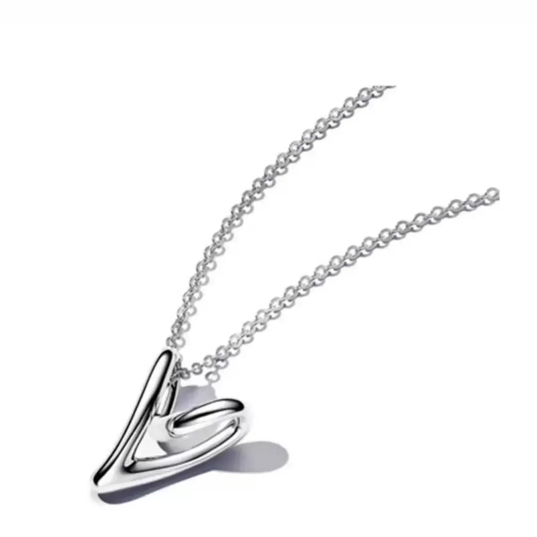 Fashionable Heart Pendant Necklace S925 Pure Silver Zircon