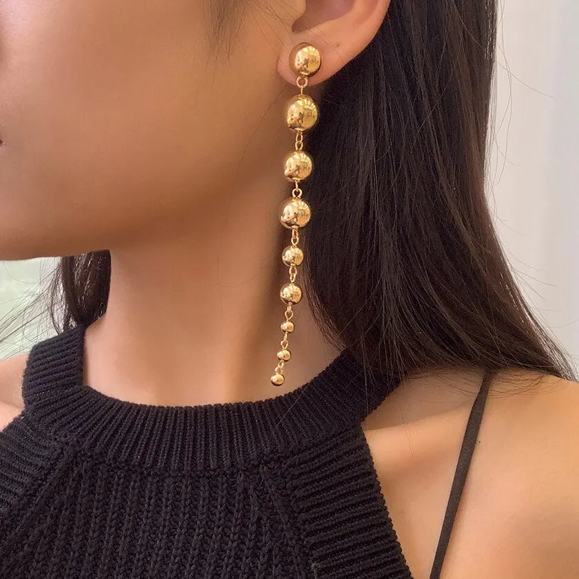 Punk Vintage Long Hanging Big Ball Pendant Drop Earrings for Women Classic Acrylic Bead Tassel Dangle Earrings Ear Jewelry Gift