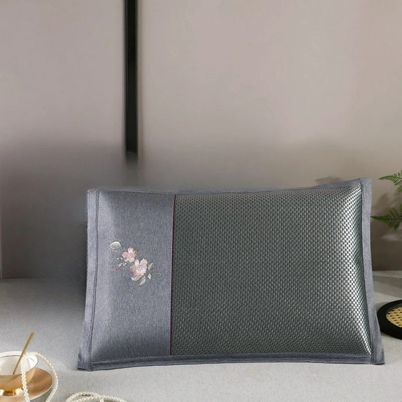 1PCS spring and summer new embroidered ice vine summer cool pillow to help sleep dormitory ice silk pillow