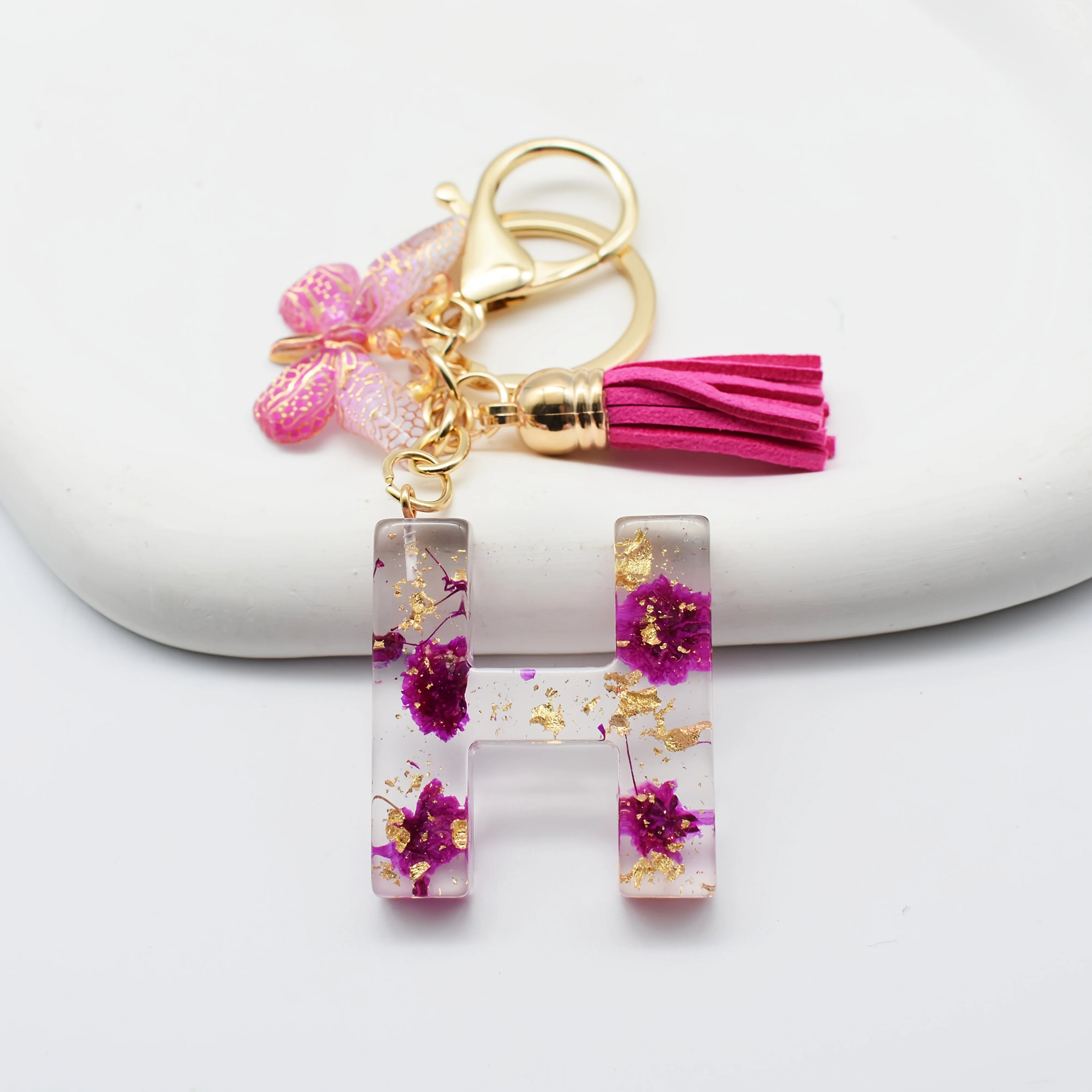 1PC Fashion Easter Alphabet Keychain - Dried Flower Resin Charm, A-Z Initial Pendant Butterfly Tassel, Non-Woven ABS Gift