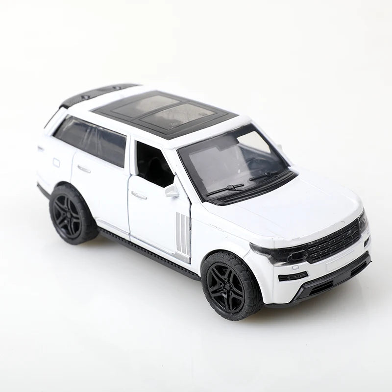 (Bagged) 1/36 scale replica Range Rover die-cast toy car model, three doors that can be opened, pullback function, boy's toy.