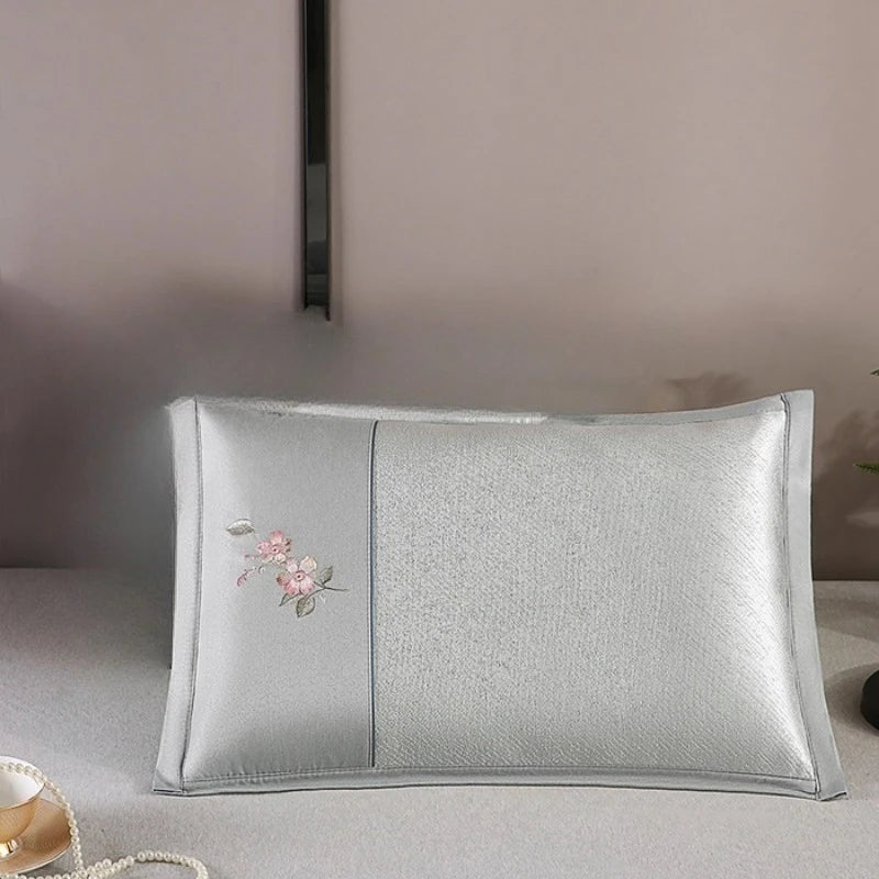 1PCS spring and summer new embroidered ice vine summer cool pillow to help sleep dormitory ice silk pillow