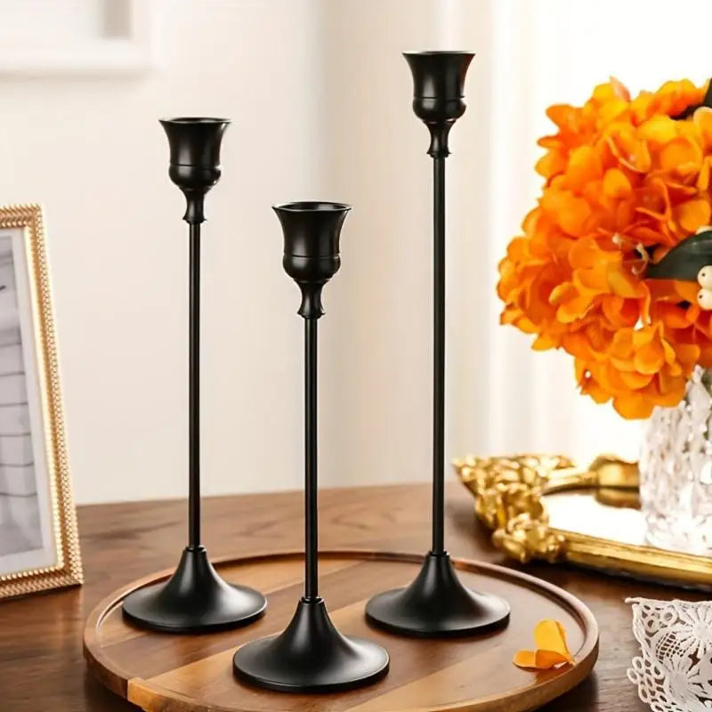 Vintage Elegant Metal And Aluminum Set Of 3 Tabletop Candle Holders, Suitable For Wedding Anniversary, Home And Hotel Decoration