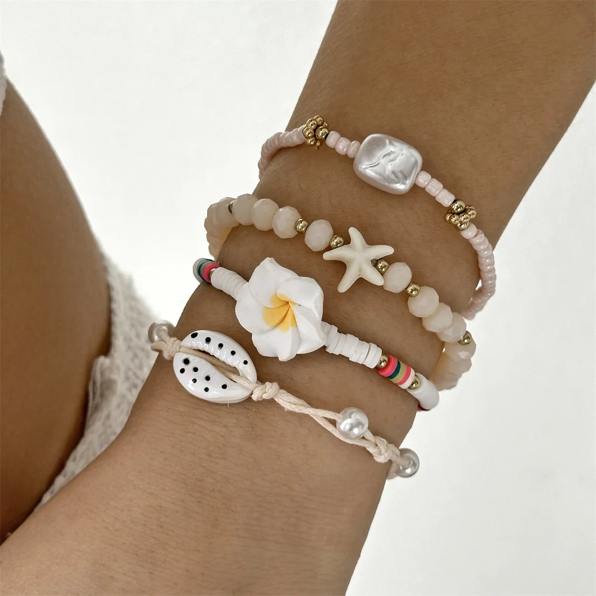 Fashion Multilayer Stacked Bracelets Set for Women Bohemian Shell Starfish Beaded Bracelets Summer Beach Party Jewelry Gift