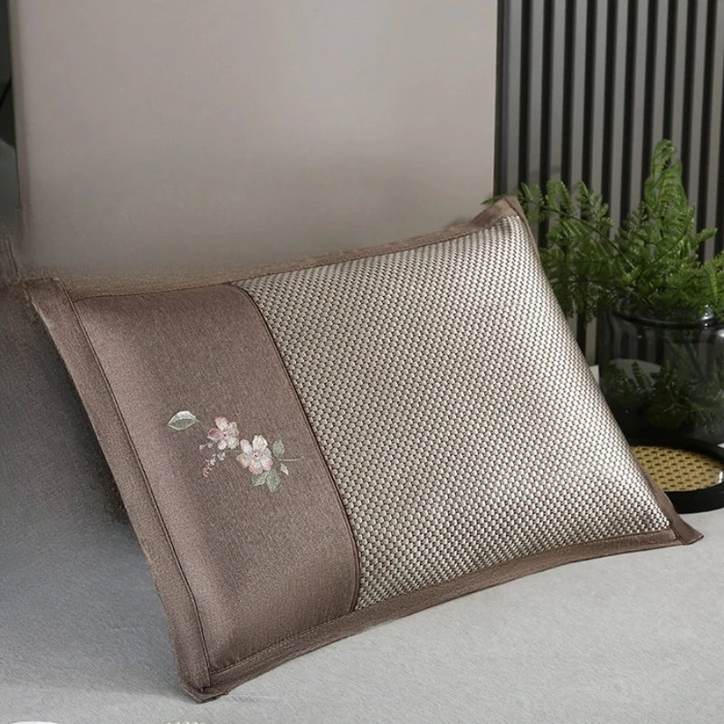 1PCS spring and summer new embroidered ice vine summer cool pillow to help sleep dormitory ice silk pillow