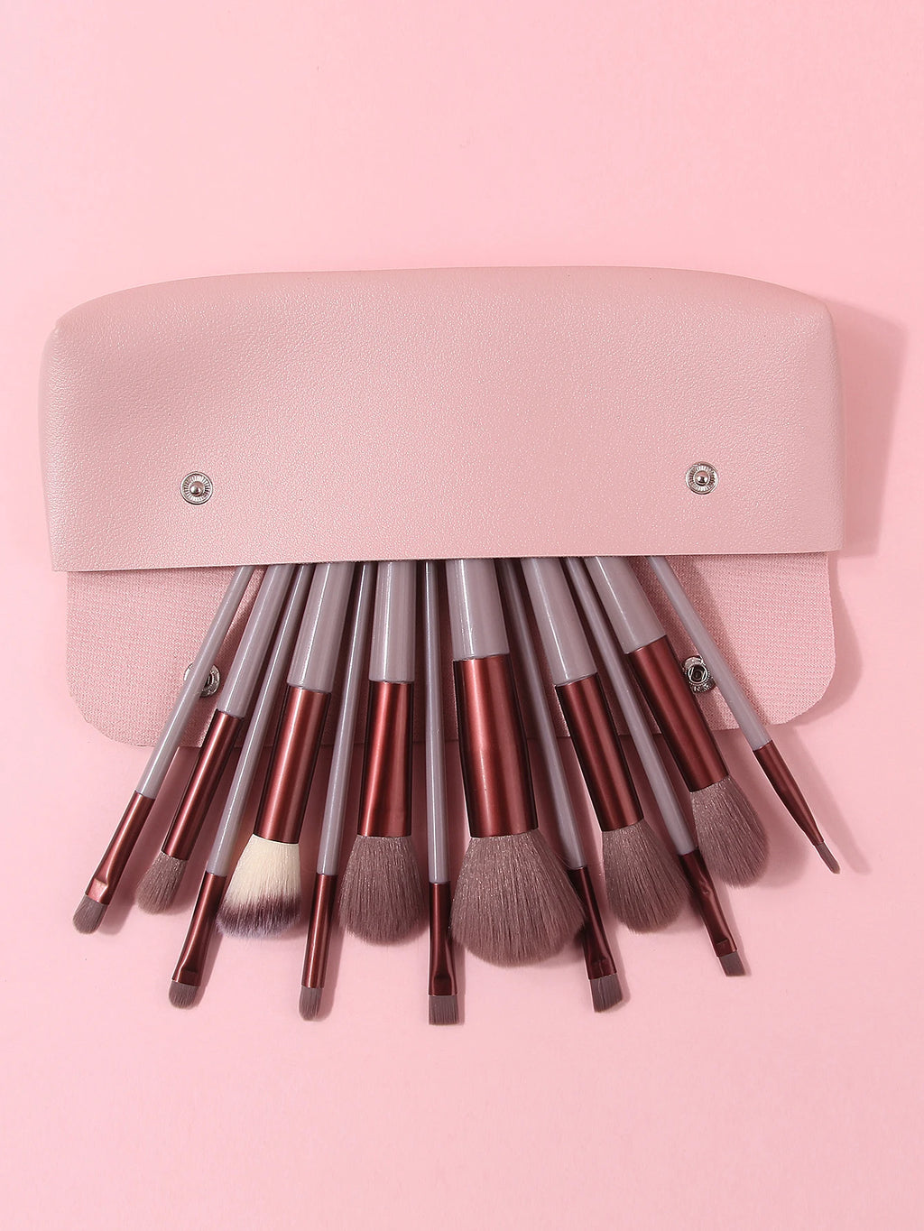 Soft Fluffy Professional Makeup Brush Set, Including Foundation/Loose Powder/Eyeshadow Brushes and Makeup Sponge Beauty Tool