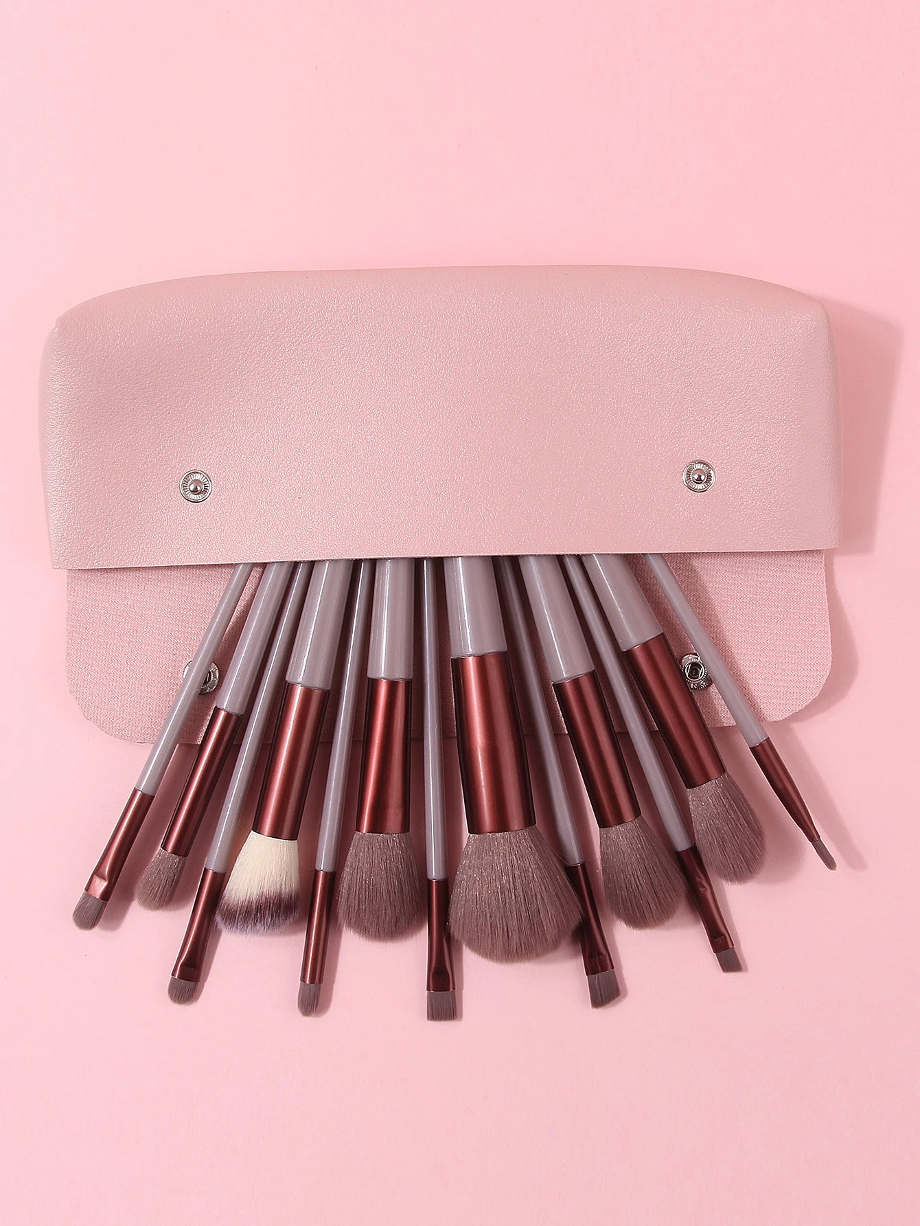 Soft Fluffy Professional Makeup Brush Set, Including Foundation/Loose Powder/Eyeshadow Brushes and Makeup Sponge Beauty Tool