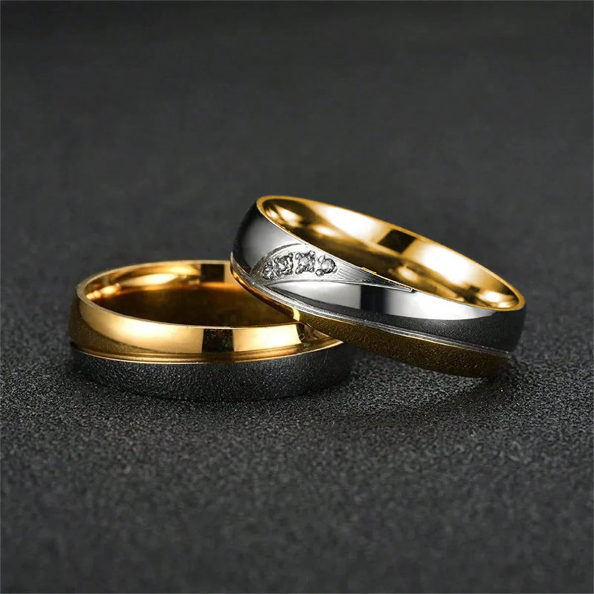 Fashion Stainless Steel Couple Rings For Men Women with Rhinestones