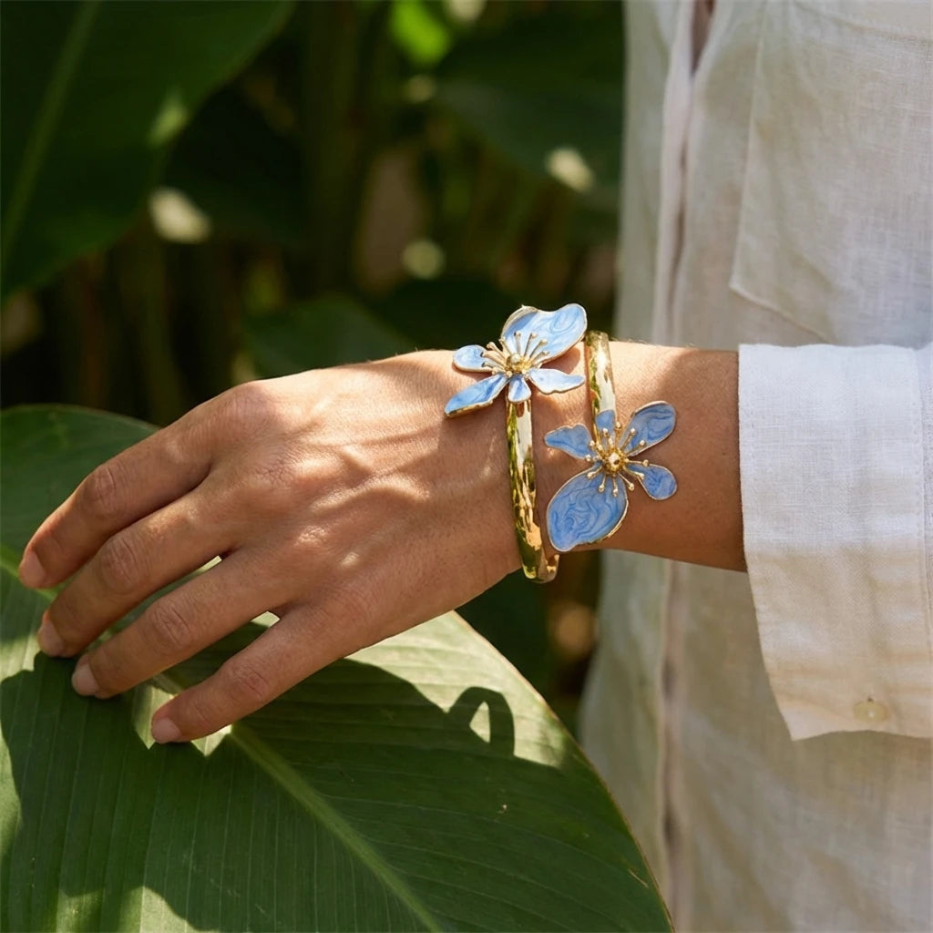 Elegant Enamel Flower Open Cuff Bracelet For Women Gold Plated Metal Pink White Blue Floral Bangles Beach Party Vacation Jewelry