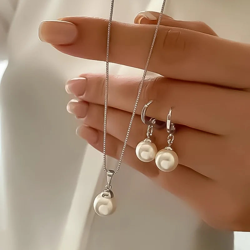 Trendy Crystal Heart Shaped Jewelry Set For Women Dangle Earrings Pendant Necklace Simple Dainty Daily Wear Party Accessories