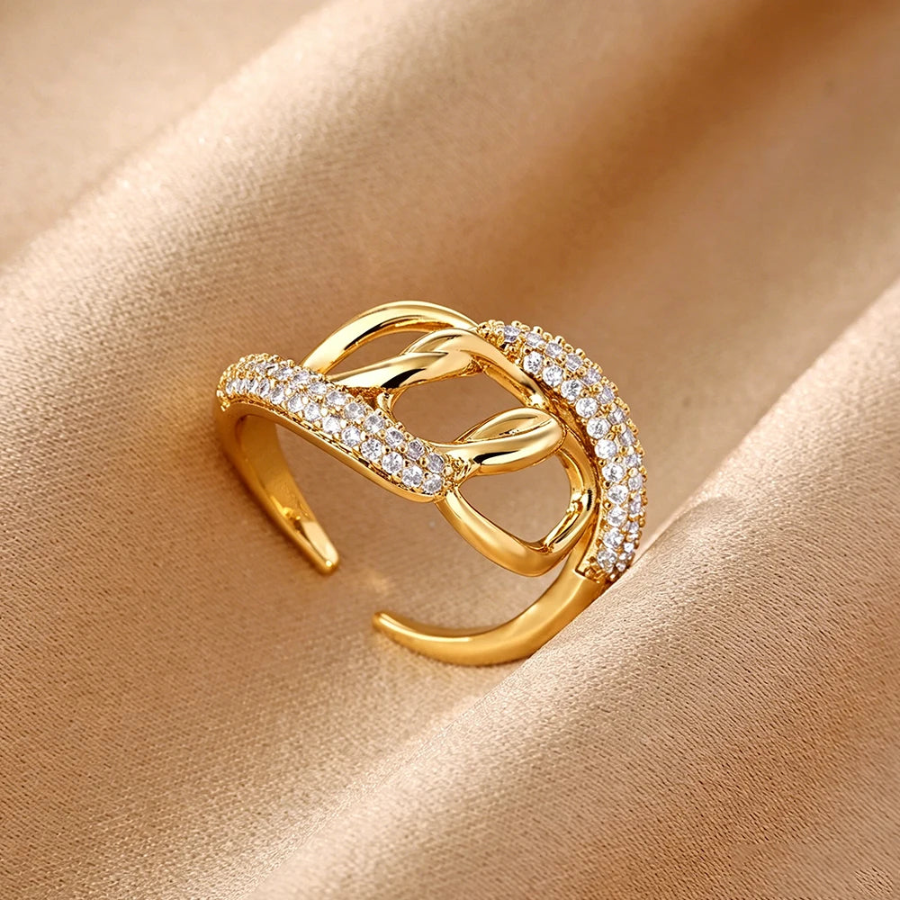 Pave Zirconia Twisted Knot Rings for Women 18K Gold Plated Geometric Crossed Ring Fashion Jewelry Gifts for All Occasions