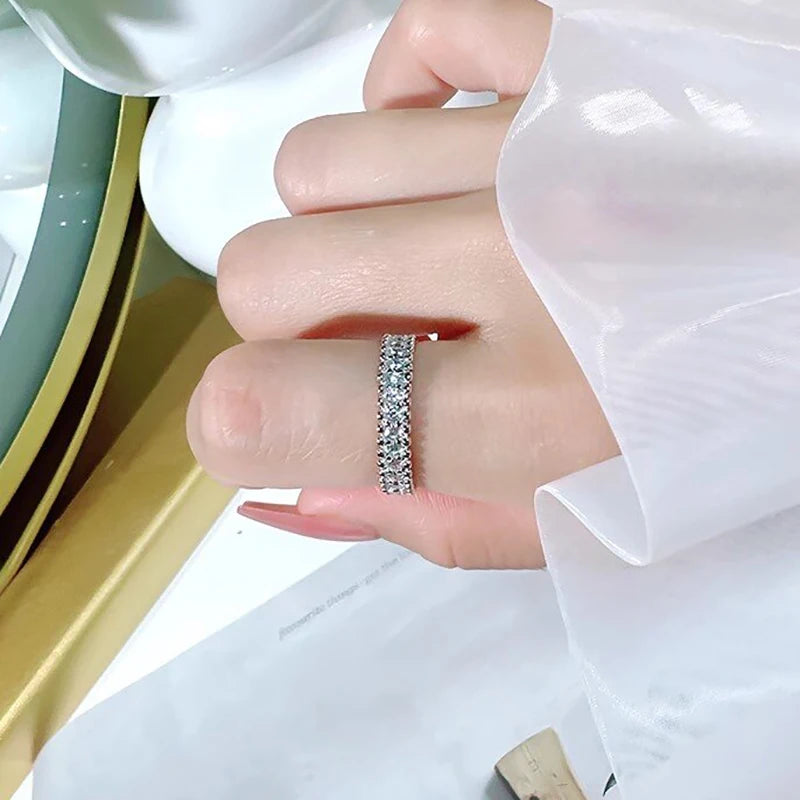 Huitan Women Silver Color Ring Simple Style Party Daily Accessories Inlaid Bright Cubic Zirconia Fashion Accessories Jewelry