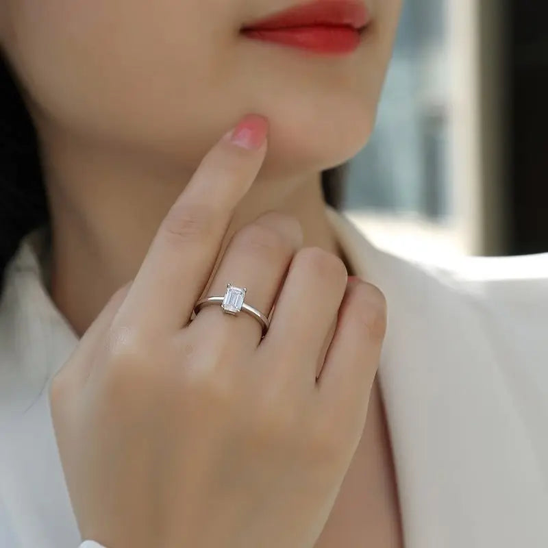 0.5-2.0 Carat Emerald Cut Moissanite Ring S925