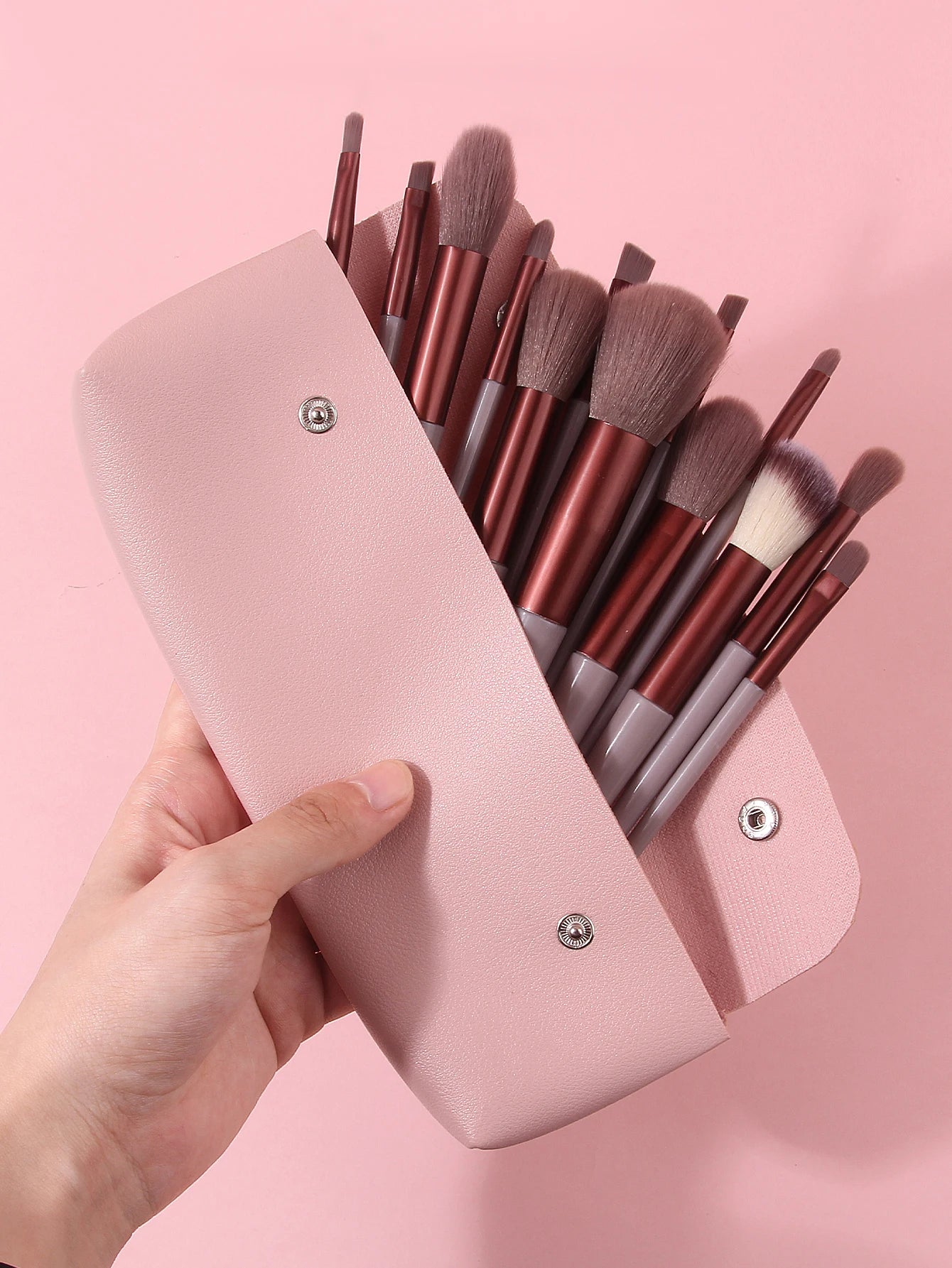 Soft Fluffy Professional Makeup Brush Set, Including Foundation/Loose Powder/Eyeshadow Brushes and Makeup Sponge Beauty Tool