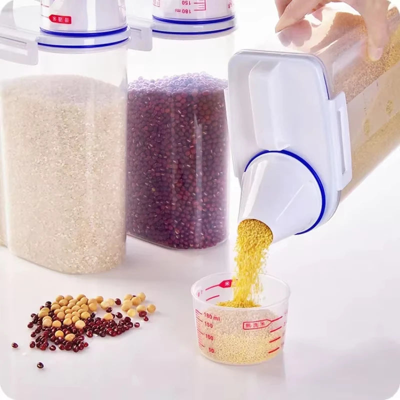 4PCS 2.5L Rice Storage Bucket with Measuring Cup Sealed Moisture-Proof Pet Food Storage Container for Storing Grains Flour Rice