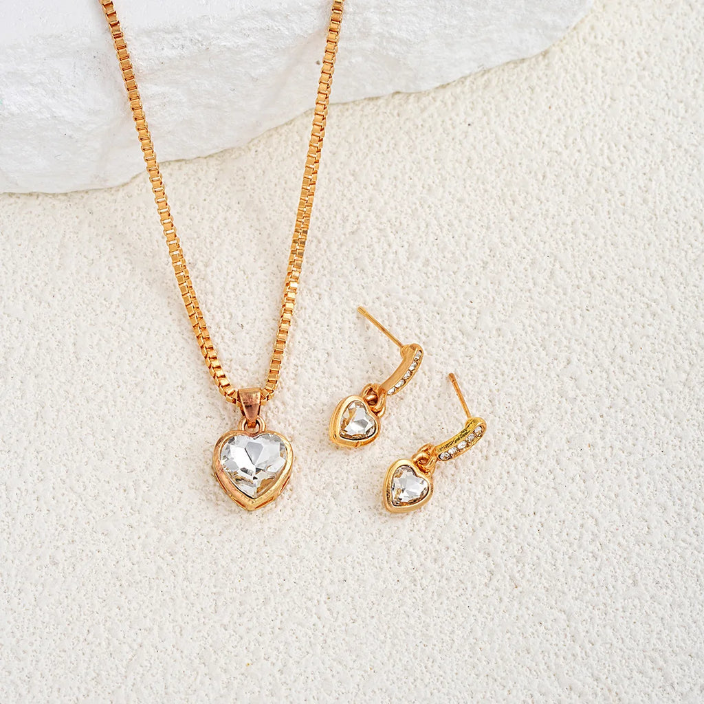 Trendy Crystal Heart Shaped Jewelry Set For Women Dangle Earrings Pendant Necklace Simple Dainty Daily Wear Party Accessories
