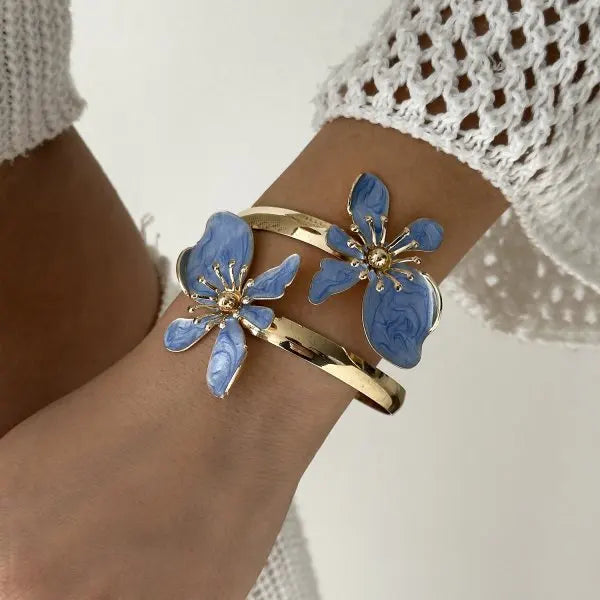 Elegant Enamel Flower Open Cuff Bracelet For Women Gold Plated Metal Pink White Blue Floral Bangles Beach Party Vacation Jewelry