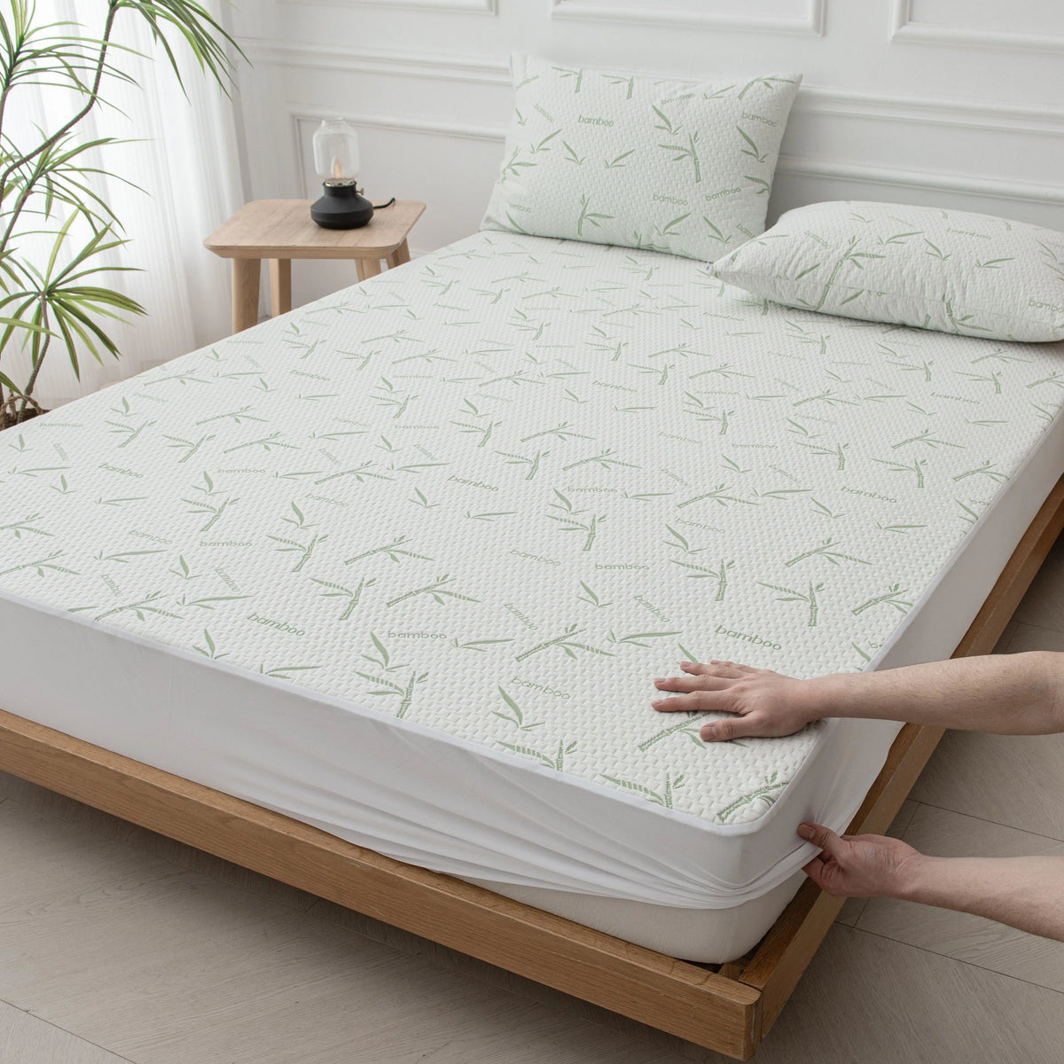 1pc Breathable Bamboo Rayon Waterproof Mattress Protector, Cooling Comfort