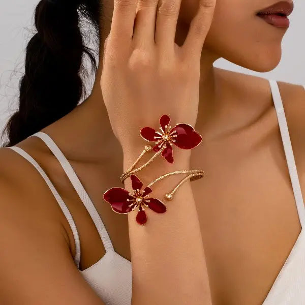 Boho Elegant Sexy Flower Open Cuff Armlet for Women Vintage Enamel Glaze Craft Floral Adjustable Arm Bracelet Beach Body Jewelry