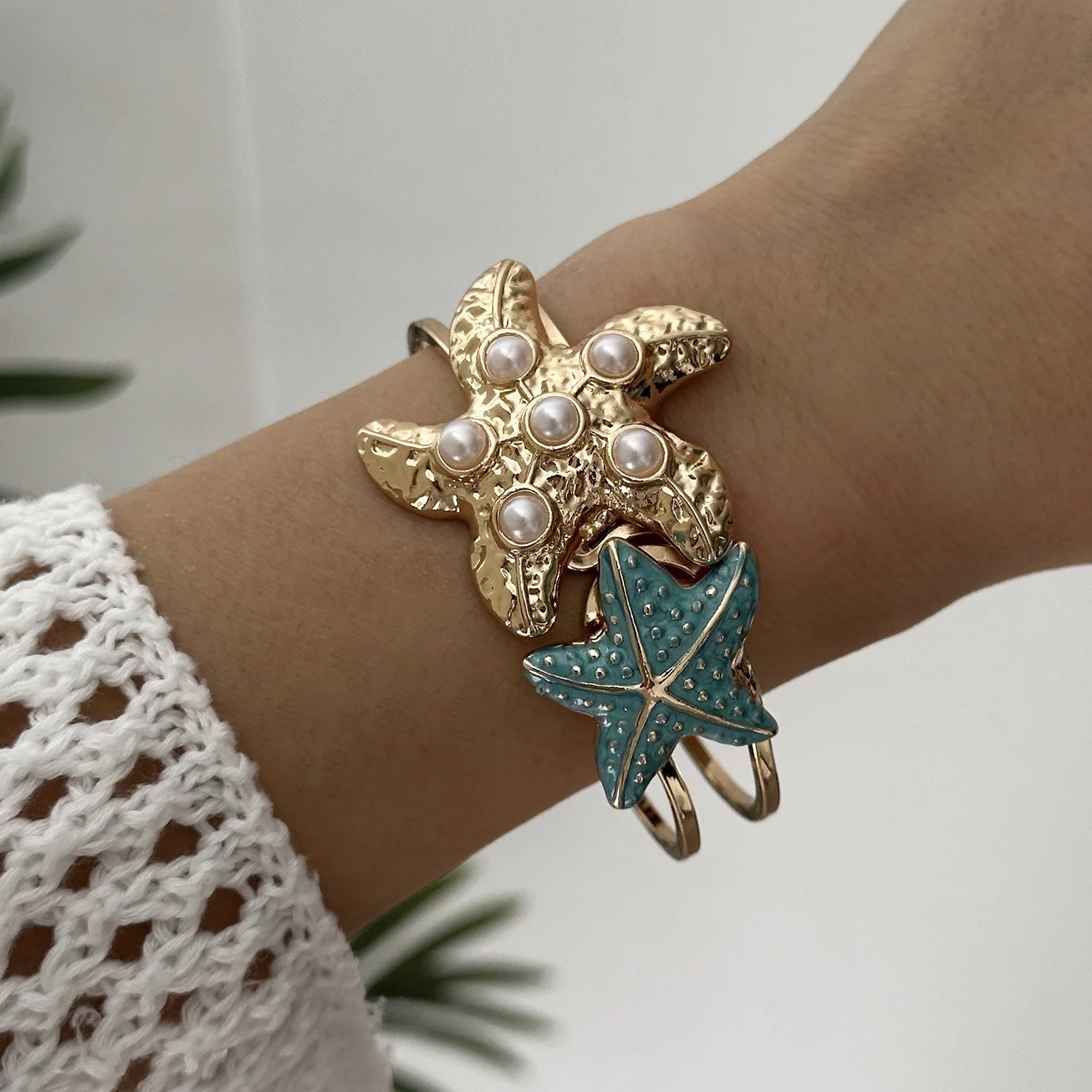 Design Sense Colorful Starfish Open Bangle for Women Elegant Imitation Pearls Starfish Cuff Bracelet Summer Ocean Jewelry