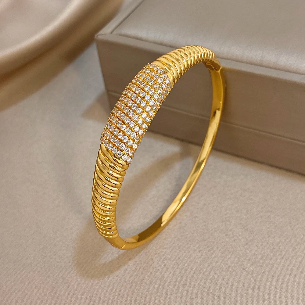 Greatera PLated Gold Cubic Zircon Filled Women's Bangle Light Luxury Serpentine Shape Bracelet European American Best-selling